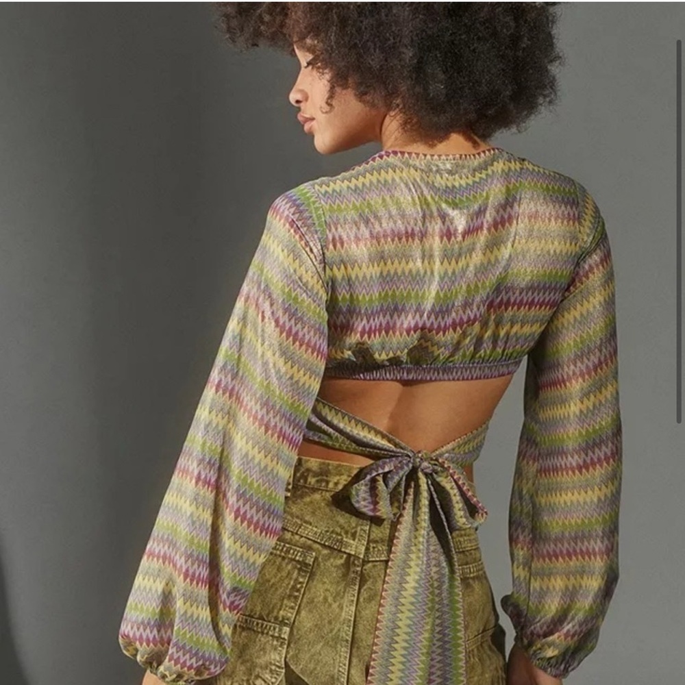 Urban Outfitters Kary Keyhole Tie-back Top - Picture 3 of 6